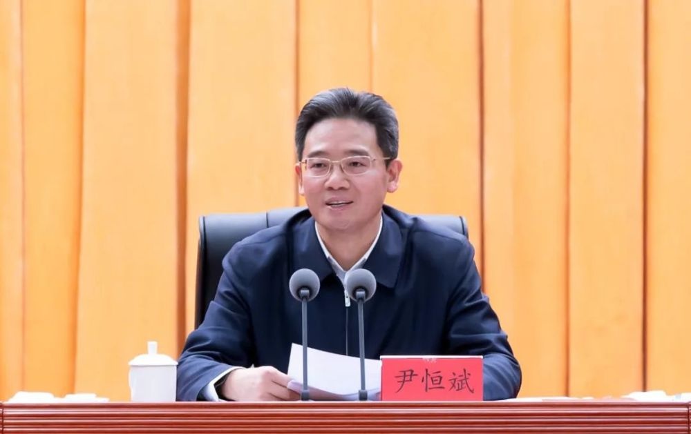 安顺市如何通过抓产业抓项目抓招商推动高质量发展？揭秘背后的火热景象  第2张
