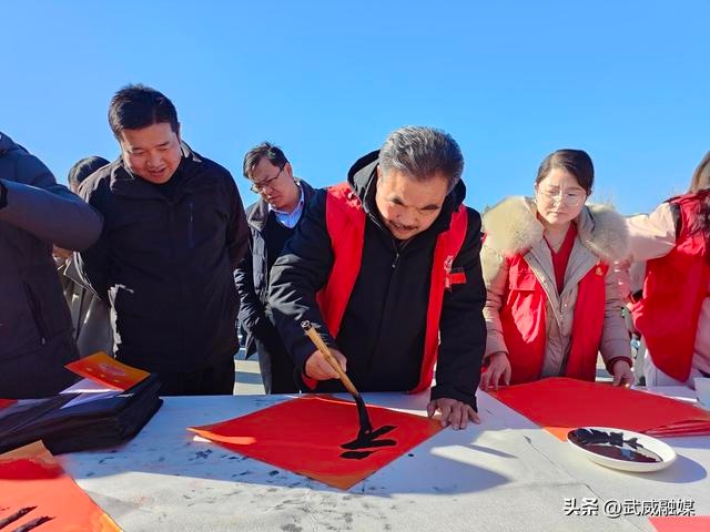 农村舞台上的科技与医疗盛宴！你想象不到的贴心服务正在家门口上演  第3张
