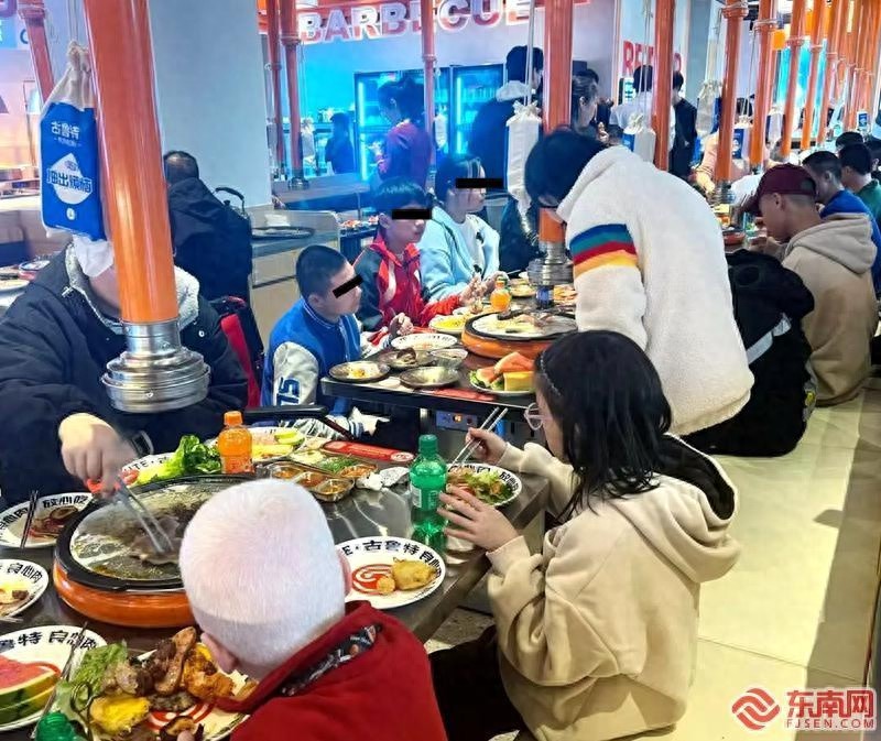 125位福州热心市民众筹送暖，福利院孩子们的新年礼物竟如此特别