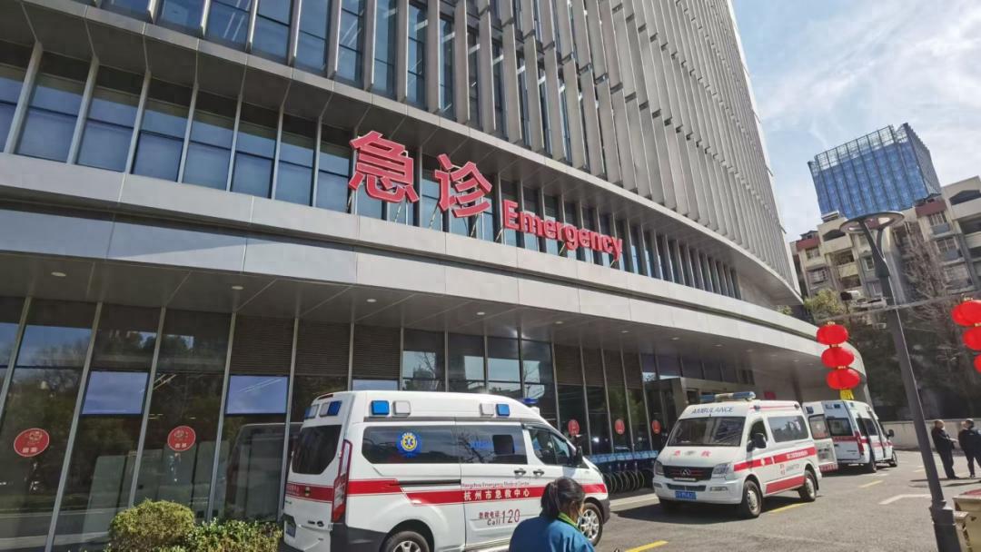 春节返程堵16小时，归杭王小姐腰部剧痛！你敢想象吗？  第1张