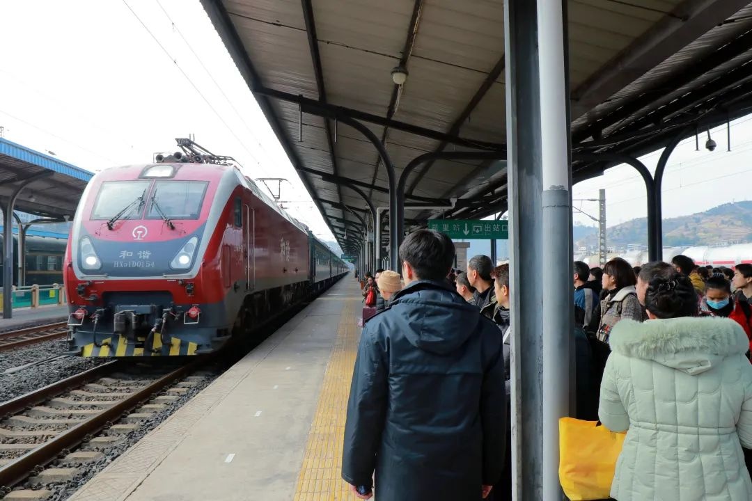 春节返程高峰！凯里火车站如何在客流交织下高效运转？  第5张