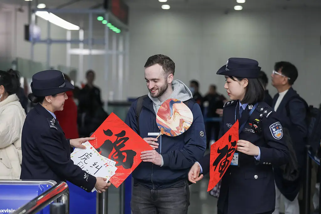 2025年春节出入境人数增长！外国游客为何增多?  第5张