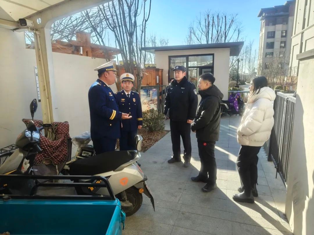 社区消防安全隐患重重，你家的安全措施到位了吗？  第2张