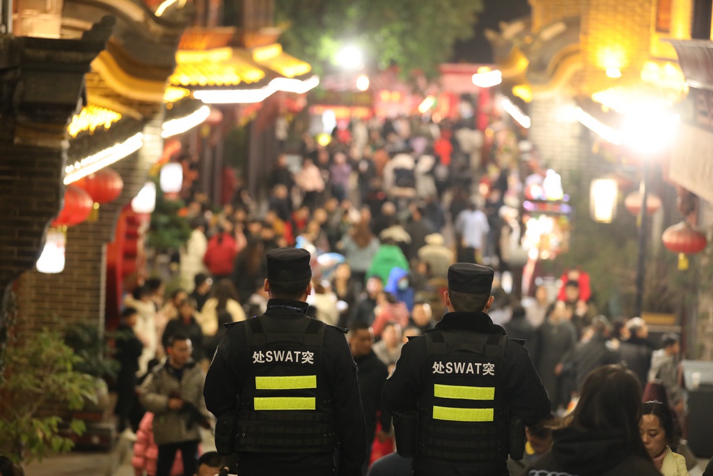 巴南春节狂欢!175万游客涌入,9.54亿消费奇迹背后的秘密是什么? 第3张 巴南春节狂欢!175万游客涌入,9.54亿消费奇迹背后的秘密是什么? 第3张