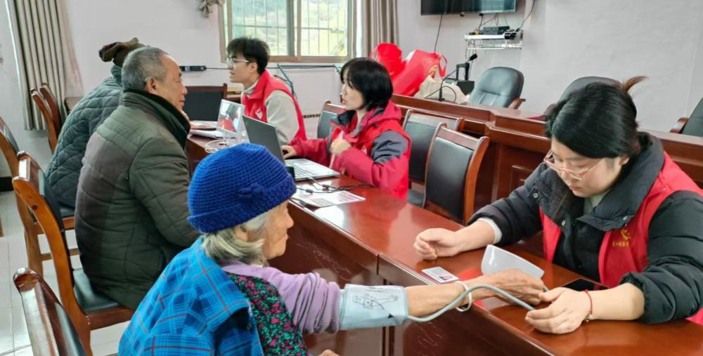 关爱听力健康，邵阳县如何在全国爱耳日掀起护耳热潮？  第2张