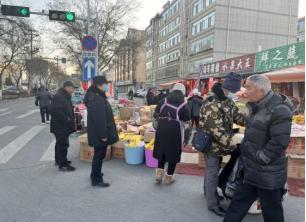 她们如何用柔情与细腻改变城市管理？揭秘甘州区北街女城管的非凡故事  第2张