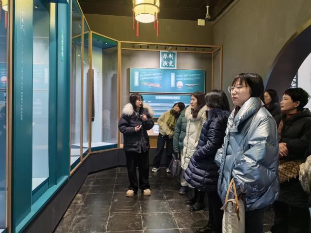 三八妇女节，江汉区总工会如何让女职工在古琴台体验千年雅韵？  第3张