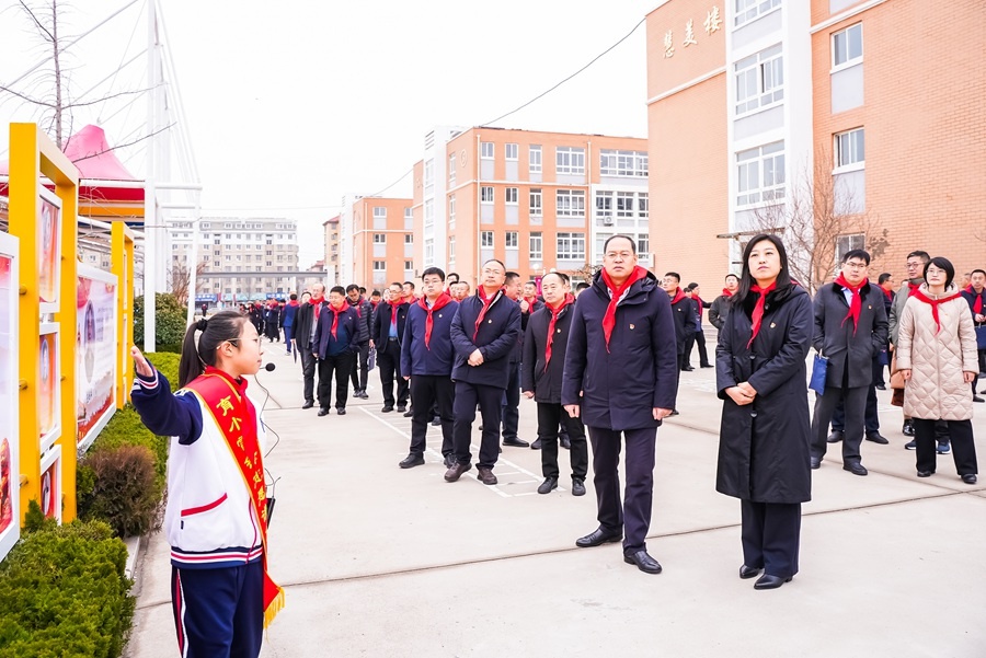 雷锋精神如何在新时代校园中焕发新生？烟台海阳市的实践让人惊叹  第3张