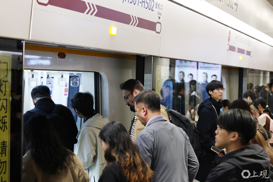 2025年清明假期上海机场客流高峰!你准备好拼假出游了吗?  第10张