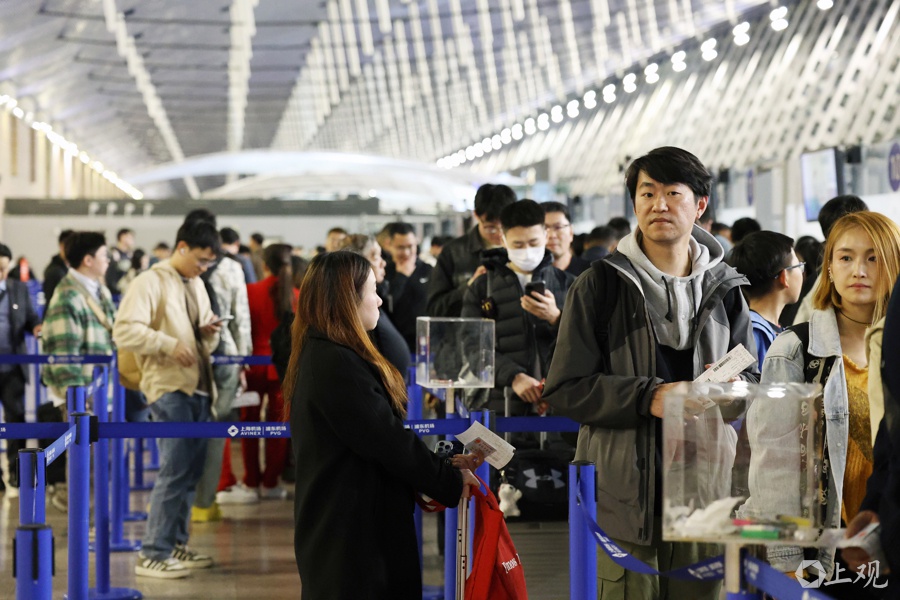 2025年清明假期上海机场客流高峰!你准备好拼假出游了吗?  第6张