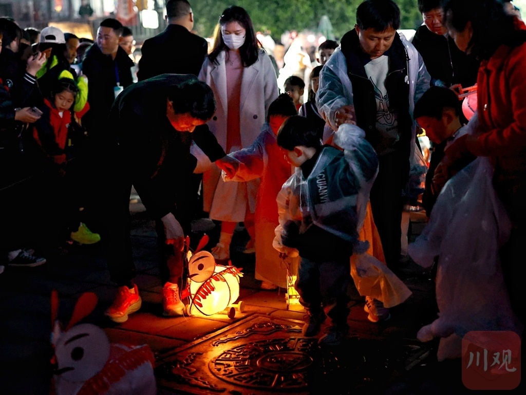 崇州元通古镇第271届春台会提灯巡游，271节老龙+242萌娃，你见过吗  第10张