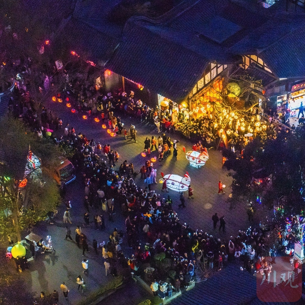 崇州元通古镇第271届春台会提灯巡游，271节老龙+242萌娃，你见过吗  第3张