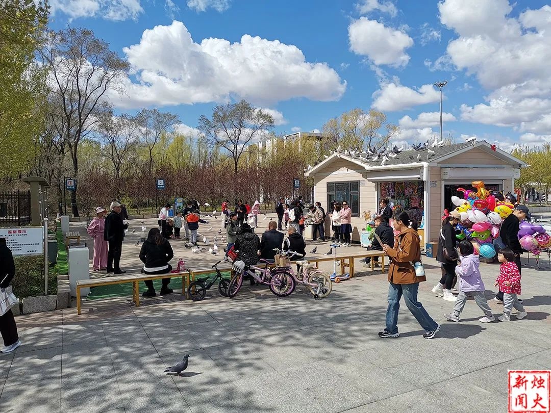 时代广场鸽粮乱象！10元钱只能买3小袋，五一前后大变样？  第3张