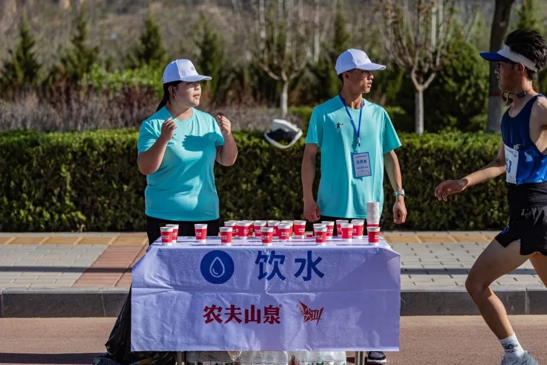 2025崆峒半程马拉松盛大举办！那些幕后英雄你知道吗？  第2张