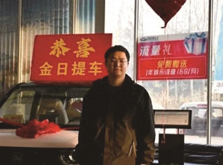 每天4趟地铁，9个月933次！这位厨师为何如此拼命？背后故事让人泪目