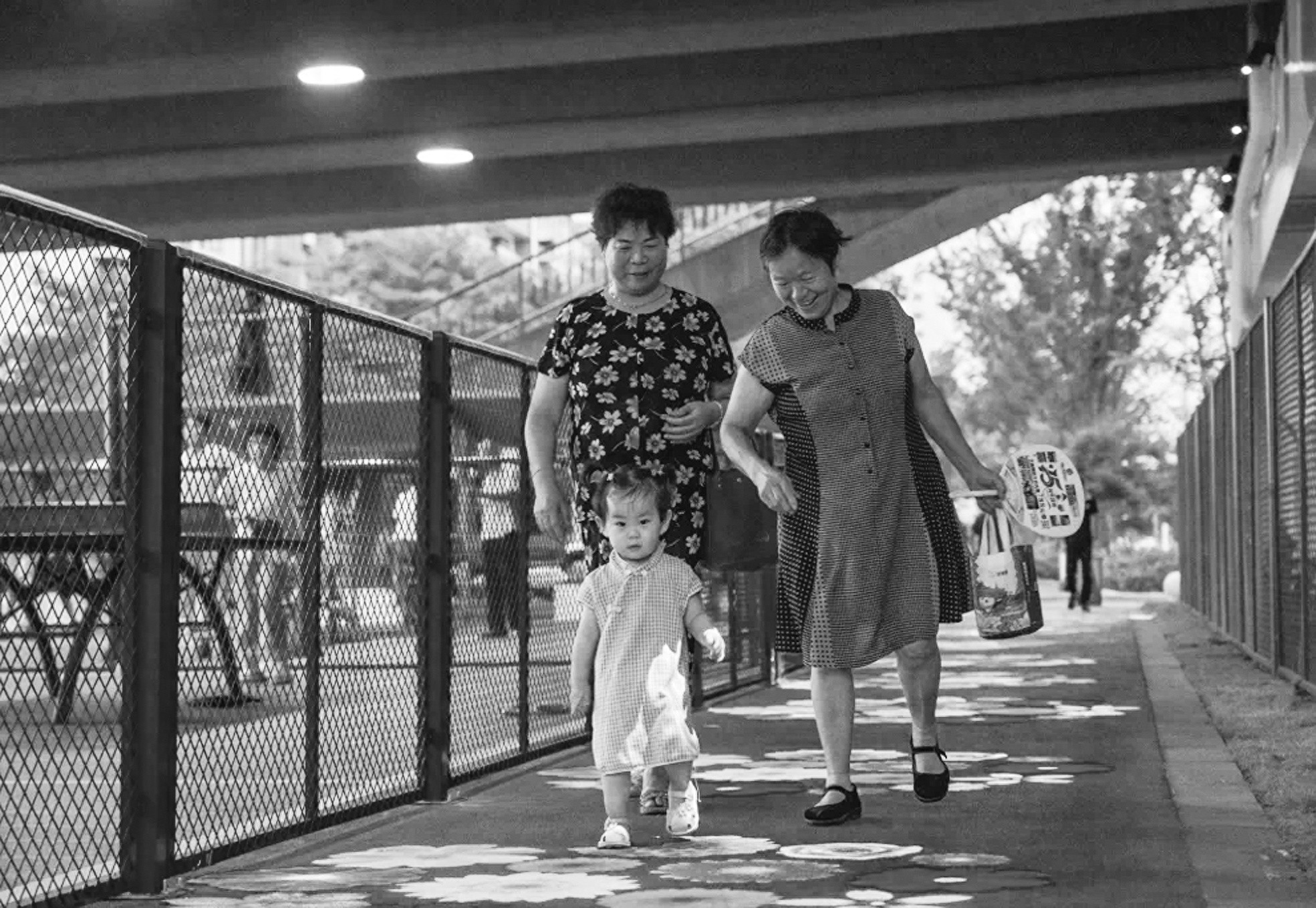 无锡城管如何用绣花功夫让城市更美好?30条背街小巷改造、2000个休憩座椅优化大揭秘 第1张 无锡城管如何用绣花功夫让城市更美好?30条背街小巷改造、2000个休憩座椅优化大揭秘 第1张