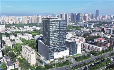 学府商务楼：为何连续两年获评五星级楼宇？揭秘背后的成功秘诀