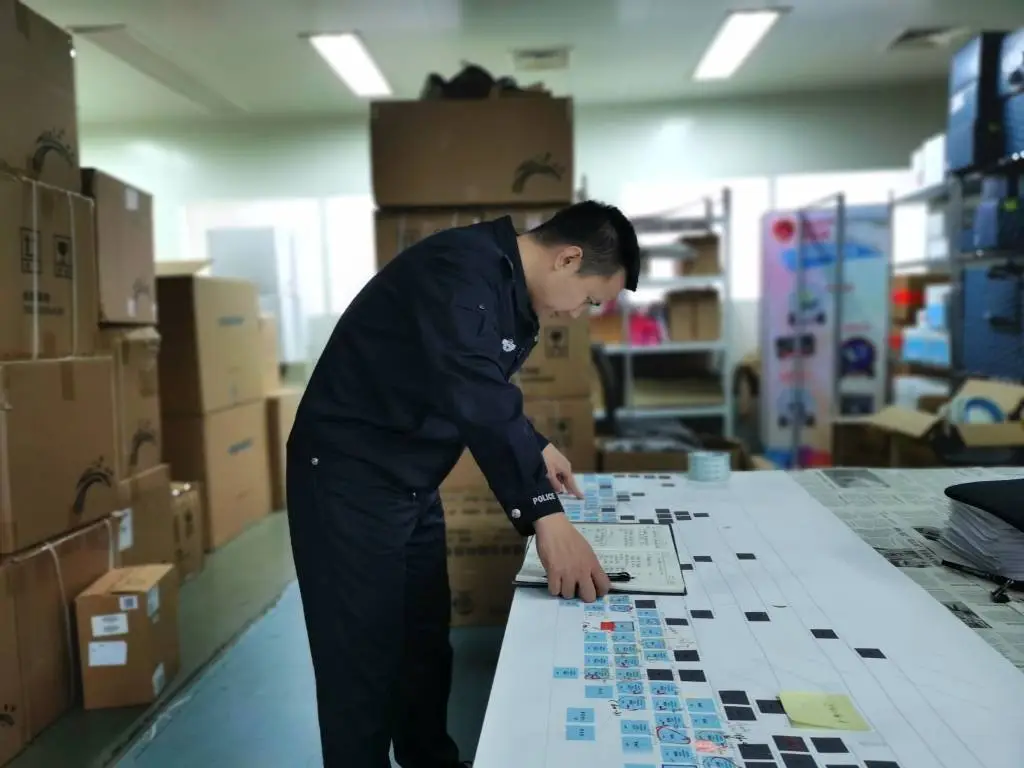 11年破案2000多起，46起命案积案告破！杨帆如何让物证‘说话’？  第2张