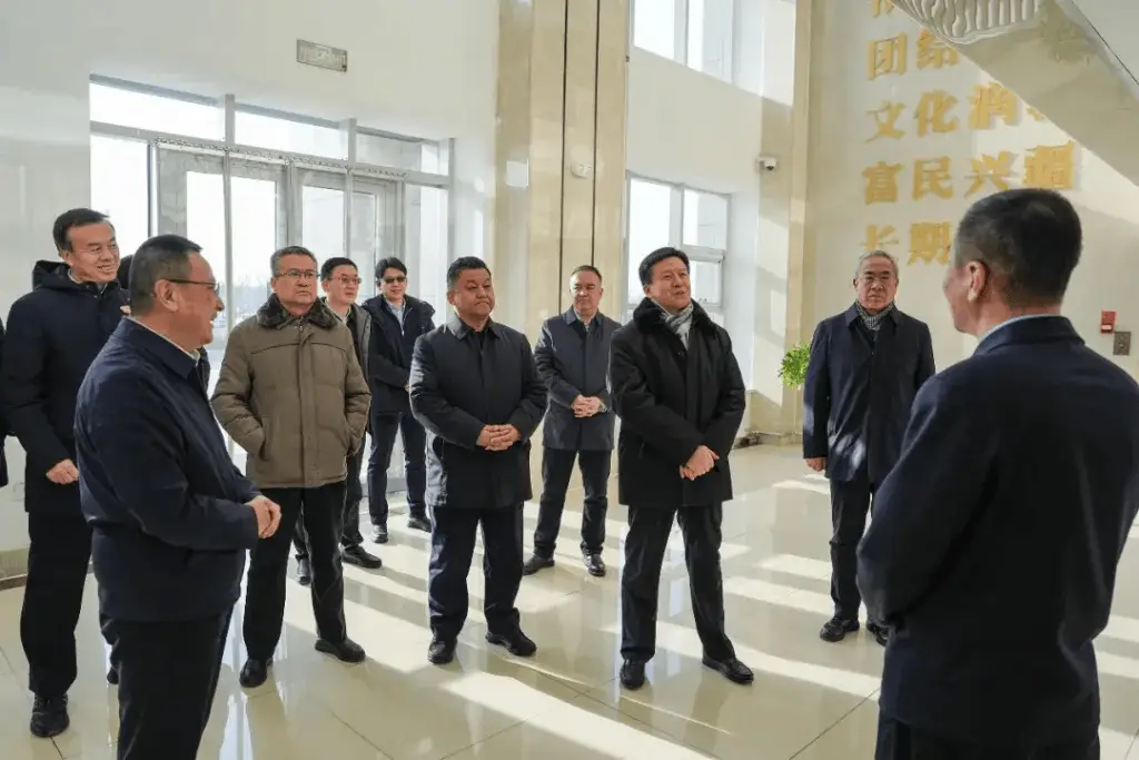 哈密市伊州区委区政府新址启用，孙涛书记亲临调研，未来将如何引领西部新区高质量发展？  第1张