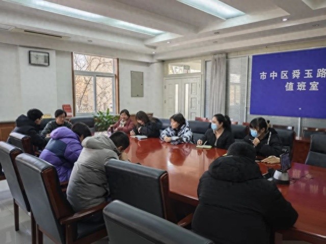 市中区舜玉路街道如何织密全闭环防控网，确保烟花爆竹禁放工作取得成效？