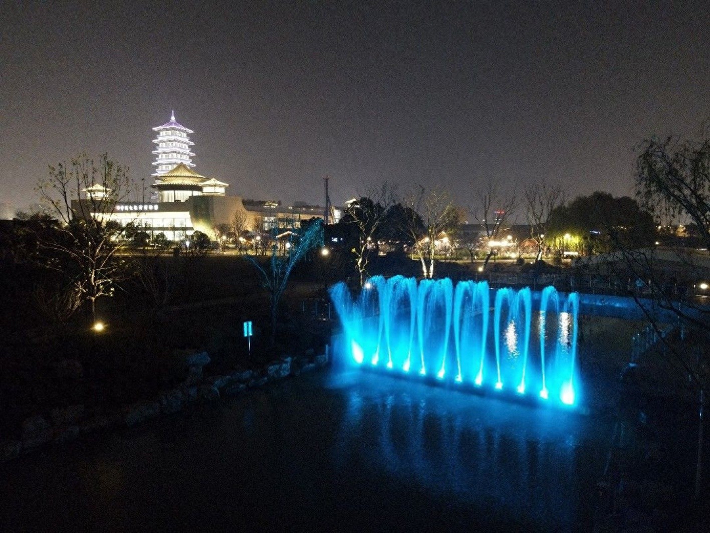 扬州七里河闸站音乐喷泉惊艳亮相！你准备好打卡了吗？