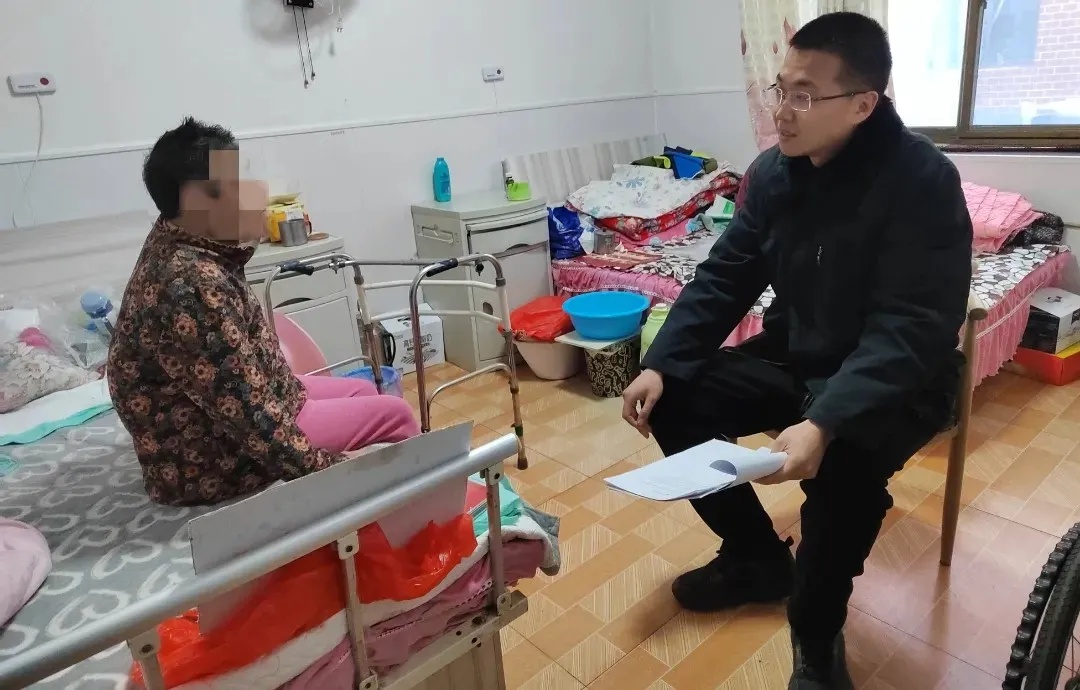 三兄弟因赡养费闹上法庭，老父亲晚年生活谁来保障？  第2张
