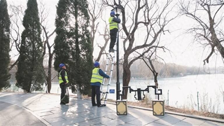 潍坊青州南阳河景区亮化升级！2000盏路灯焕新，春节夜游更璀璨