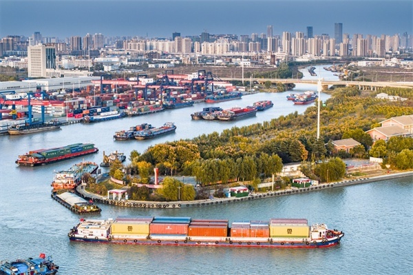 京杭运河徐州段绿色现代航运综合整治工程完成交工验收，未来航运将如何变革？  第2张