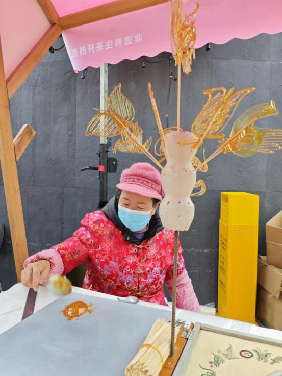 非遗文化与现代生活的完美结合！仙方元气茶云南首店为何如此火爆？  第2张