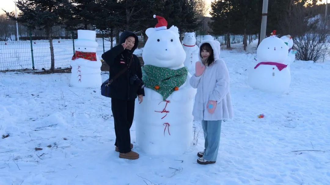 谁说堆雪人只是孩子的游戏？大兴安岭百个雪人等你来装扮  第3张