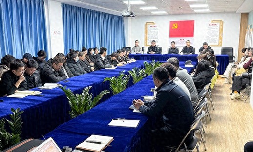 创新街道应急培训大揭秘：50余名队员如何掌握关键救援技能？