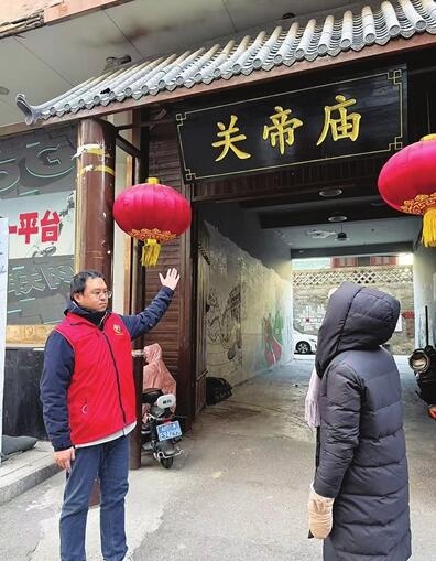 网格员变身文化讲解员，你见过如此热爱文物的社区守护者吗？  第2张