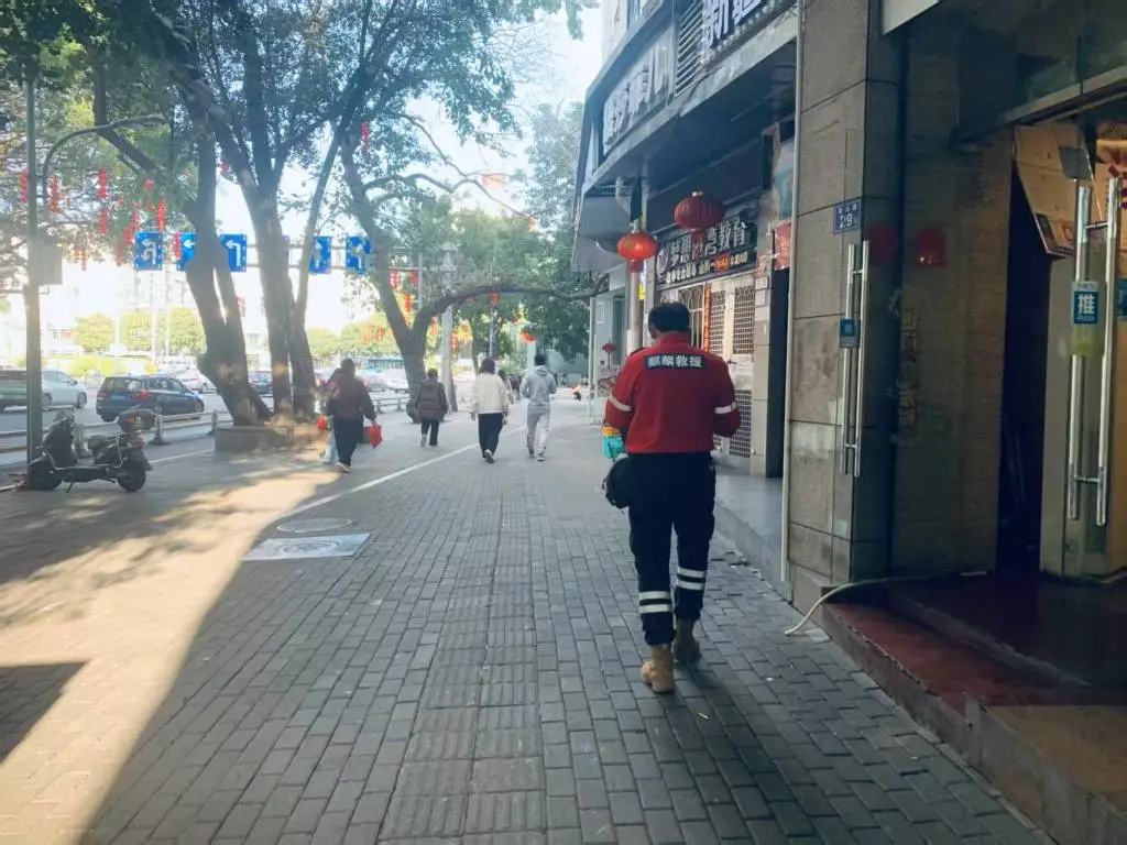 正月初二，福州街头惊心动魄的寻人行动！老人如何被找到？  第1张