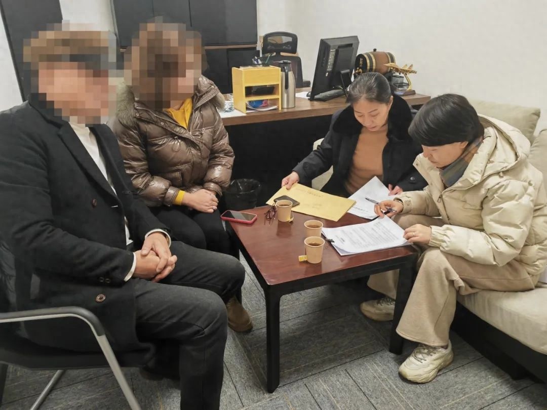 拖欠工资的校车阿姨们，检察官如何让她们过个好年？