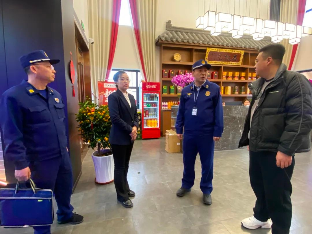 西和县消防救援大队如何确保春节平安？揭秘2025年消防安全背后的故事  第3张