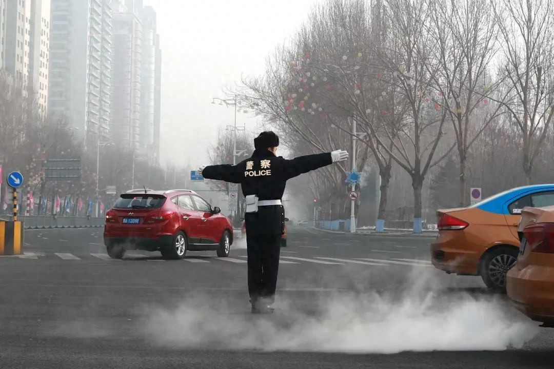 亚冬会交通大升级！哈市交警如何确保160公里专用车道畅通无阻？  第1张