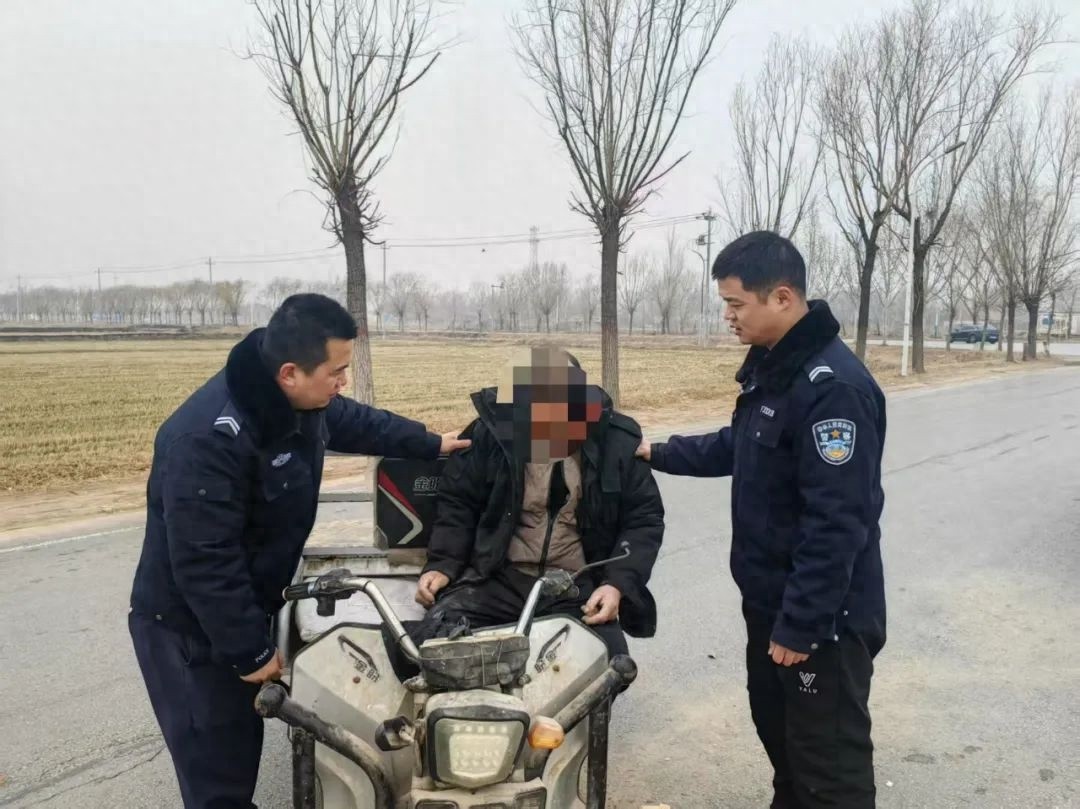 春节万家团圆，为何他们依旧坚守岗位？暖心警事背后的故事让人感动