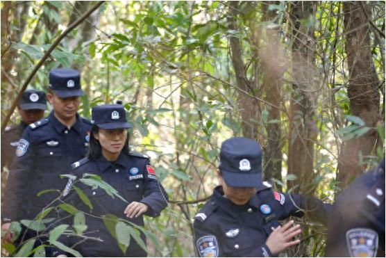 她们是谁？边境线上最坚韧的守护者，国门最亮眼的巾帼力量