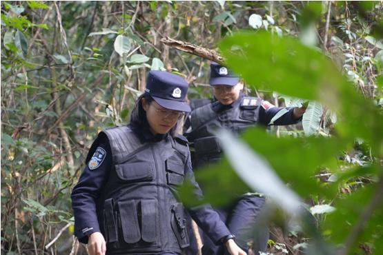 她们是谁？边境线上最坚韧的守护者，国门最亮眼的巾帼力量  第2张