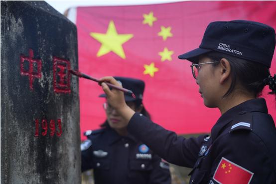 她们是谁？边境线上最坚韧的守护者，国门最亮眼的巾帼力量  第3张