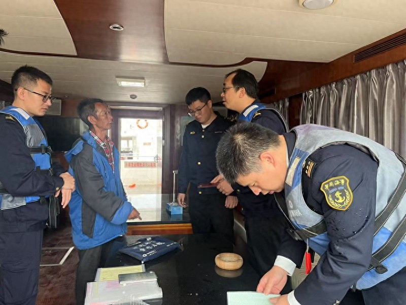 禁渔期渔船安全如何保障？中堂镇多部门联合出击，确保珠江水域生态可持续发展  第1张