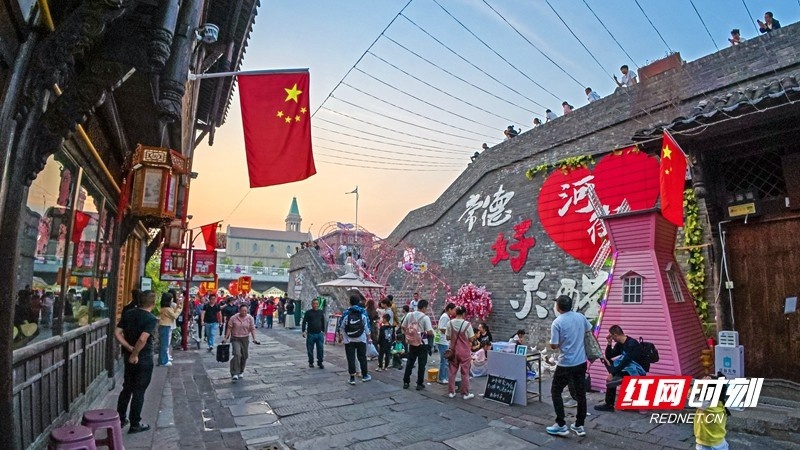 阳春三月，为何常德河街成为非遗文化的新宠？  第2张