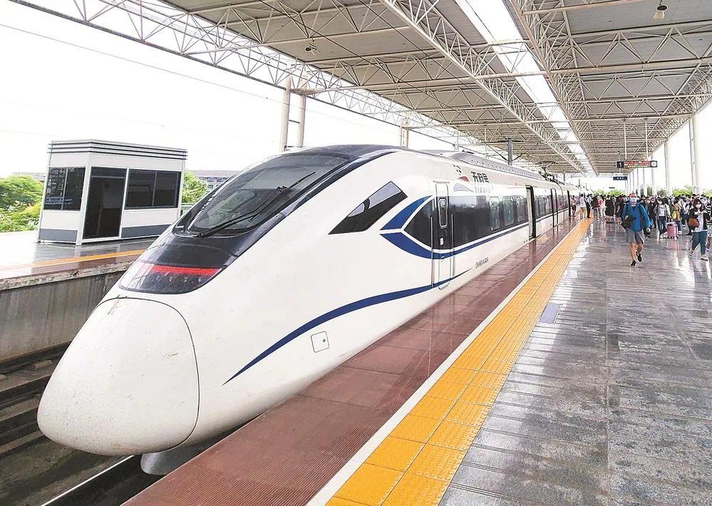 五一期间都江堰市公共交通客流约80.74万人次？增长数据惊人  第2张