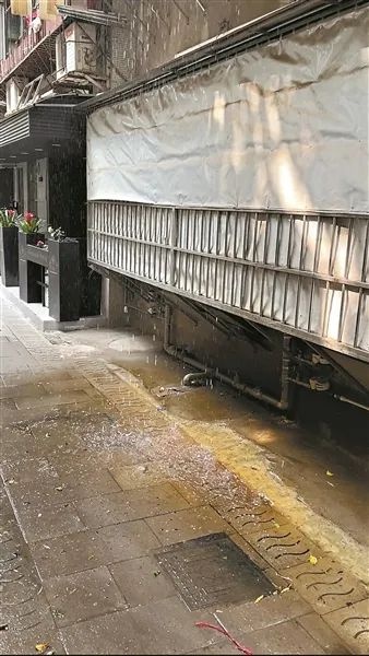 5 年！广州一住户竟将生活污水从阳台倾泻而下，这是为何？