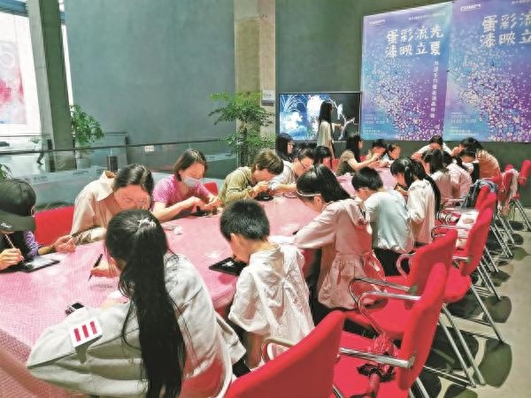 立夏蛋壳遇大漆竟能绽放惊艳艺术之花？非遗手作等你来体验