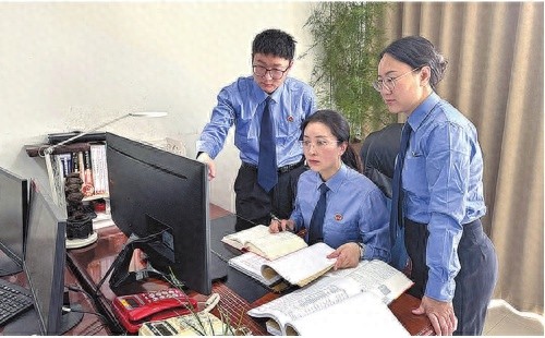 高校院长套取近800万经费获刑！如此贪腐手段咋防？
