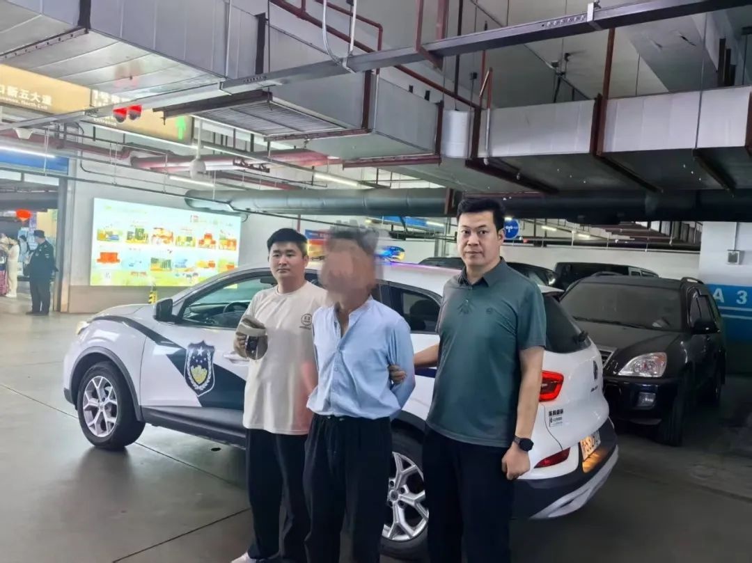 信阳市公安局高新分局！高铁站治安专项整治行动成效几何？  第3张