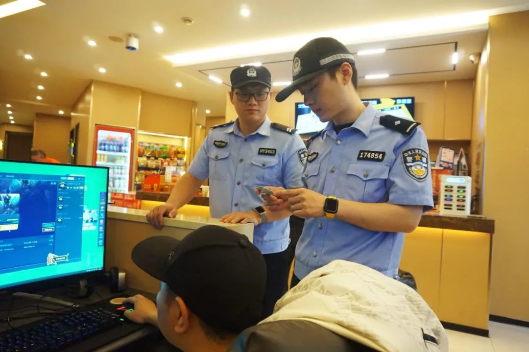 劳动者节日里黄岩公安坚守！安全检查超千次，咋做到的？  第5张