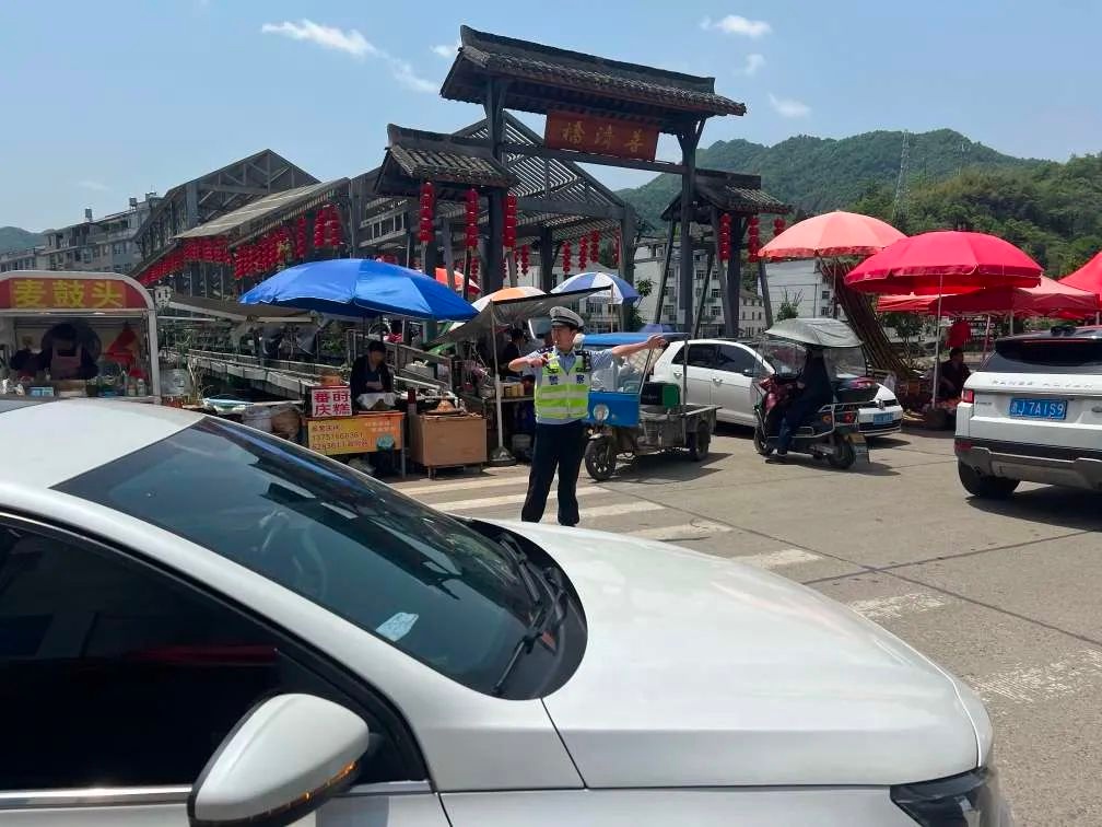 劳动者节日里黄岩公安坚守！安全检查超千次，咋做到的？  第6张