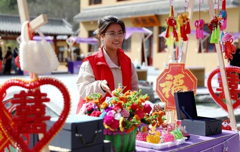 五一清水县文化盛宴暖人心！志愿红成景区最美风景线？  第2张